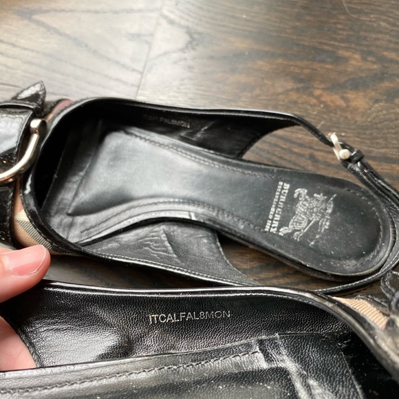 Burberry Slingback Sandals (Flats) - Picture 4 of 5
